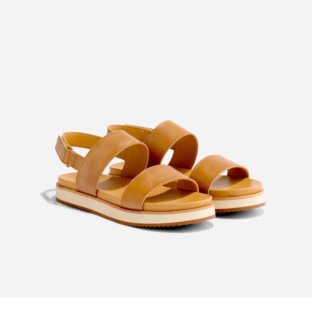 Nisolo Tan Sandals with Modern Platform Design